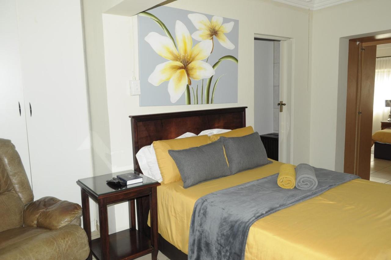 @Home Guest House Rustenburg Exterior photo