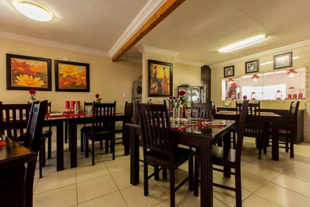 @Home Guest House Rustenburg Exterior photo