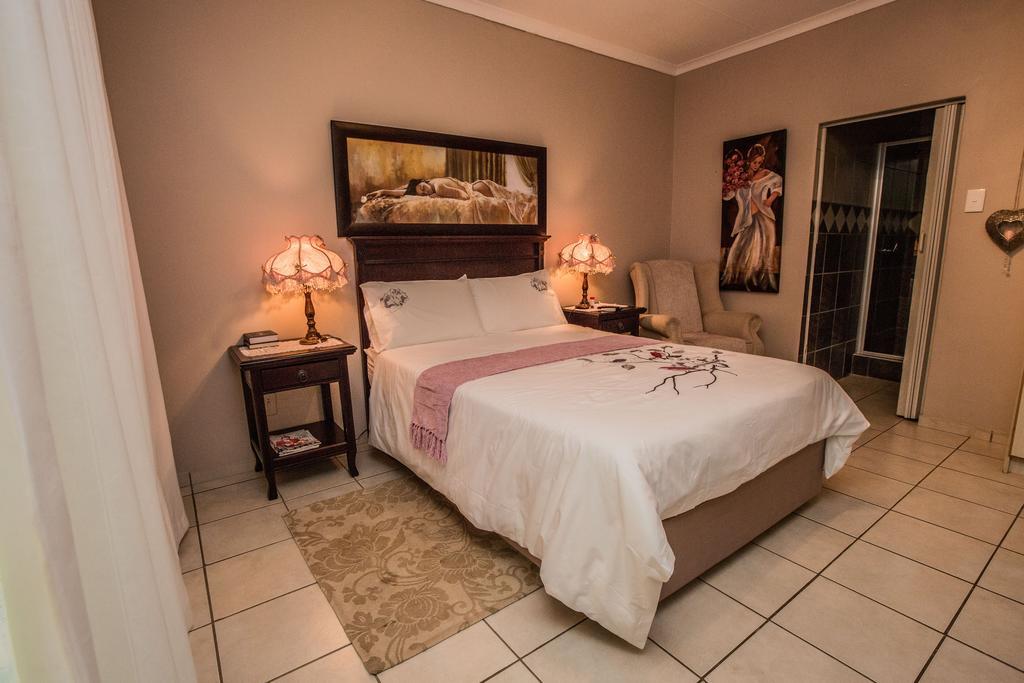 @Home Guest House Rustenburg Exterior photo